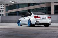 
                    
                        F30 BMW M3 Making It Rain On Frozen Blue Wheels
                    
                