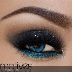 
                    
                        #motives #eyeshadow #glitter
                    
                