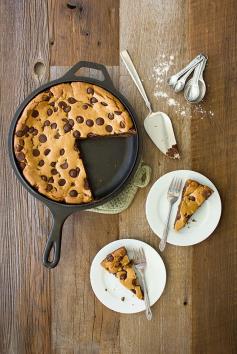 
                    
                        Chocolate Chip Skillet Cookie: A giant brown butter chocolate chip cookie complete with crunchy edges and a gooey center - perfect for feeding a crowd! | www.brighteyedbak...
                    
                