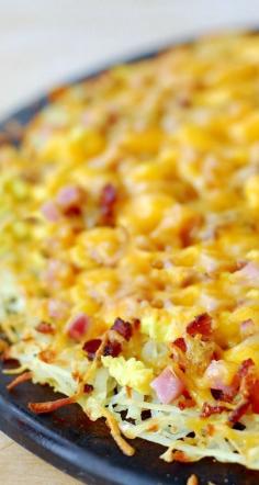 Breakfast Pizza with Hash Brown Crust Recipe ~ a delicious, warm, cheesy breakfast! I would use spaghetti squash instead of hashbrowns