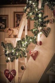 I want this and am sooooo going to get some inspiration from this, this christmas. My house is going to be sooo pretty and warm and cozy! #merry #christmas #time #winter #decorate #wonderland #snow #pretty #beautiful #cold #festival #ornament #diy #decorating