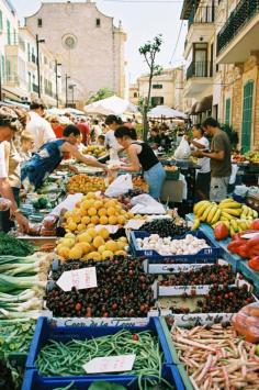 Yum, I always love a good farmers market!