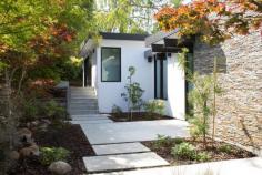 
                    
                        Modern Atrium House by Klopf Architecture‏ | HGTV Decor
                    
                