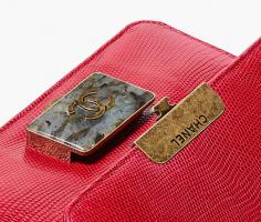 flap bag, lizard & natural stone-red - CHANEL