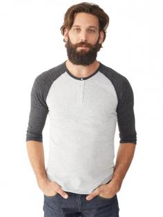 Color-blocked henley in soft Eco-Jersey featuring our best prints. 3/4-length raglan sleeves and a slightly rounded bottom hem.