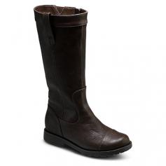 No wardrobe is complete without a staple riding boot in versatile shades. Simple and sleek with a side zipper for easy on/off, she can walk the sidewalks and school halls in comfort and uniform-approved style.