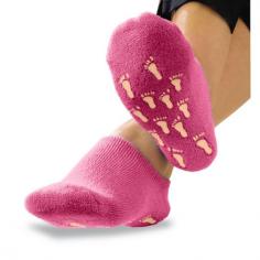 Silipos Plush Terry Gel Booties will soothe and soften your feet with an abundance of vitamins, nutrients and essential oils to pamper your skin. The patented gel polymer is encapsulated in lightweight terry cloth providing a warm, plush environment. 20 minutes of this relaxing treatment per day will reveal softer, smoother callous-free feet within 14 days. Silipos Gel Booties are washable and reusable for up to 40 treatments. Silipos Plush Terry Gel Booties will soothe and soften your feet with an abundance of vitamins, nutrients and essential oils to pamper your skin. The patented gel polymer is encapsulated in lightweight terry cloth providing a warm, plush environment. 20 minutes of this relaxing treatment per day will reveal softer, smoother callous-free feet within 14 days. Silipos Gel Booties are washable and reusable for up to 40 treatments. Made in the USA. Soften and soothes feet Delivers essential vitamins, nutrients and oils Proven to eliminate calluses Washable and reusable for up to 40 treatments Consult your doctor if you have Psoriasis or Eczema Includes 1 pair of gel booties Made in the USA