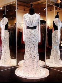 White Chiffon Scoop Neck Crystal Backless Long Sleeve Sheath/Column Prom Dress