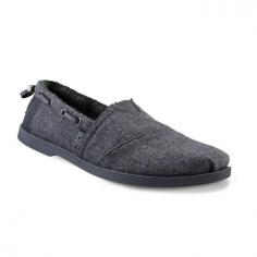 Slip into style with these trendy women's Skechers BOBS Chill Luxe slip-on shoes. In gray. SHOE FEATURES Casual alpargata flat style Stitching accents Cinchable collar Top elastic panel Tucked toe pleat front Traction sole SHOE CONSTRUCTION Tweed, fabric upper Fabric lining Rubber outsole SHOE DETAILS Round toe Slip-on Memory Foam footbed .33-in. heel Size: 5.5. Color: Grey. Gender: Female. Age Group: Kids. Pattern: Solid. Material: Rubber/Tweed/Foam.