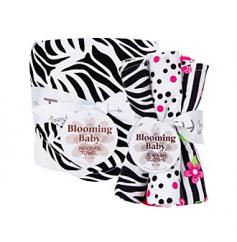 Youre going to go wild over the Trend Lab 6-pc Hooded towel and Washcloths Set in zebra print? These Blooming Baby bath time essentials come with zippy black and white zebra stripes and some hot pink pops of color. Whether youre purchasing this set for your very own new little baby or youre picking it up as a baby shower gift, its just what baby needs. These very thirsty and soft cotton bath accessories are going to be a blessing over and over again. The 3 pack set includes a 32x30 towel and a set of 5 washcloths. A complete baby towel set thats as much a treat for you as it is for your little one. Gender: Female.
