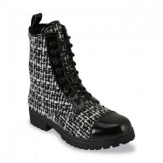 Make a statement in these women's Unionbay lace-up woven boots. SHOE FEATURES Tinsel & sequin detailing Lug sole Pull tab SHOE CONSTRUCTION Manmade, tweed upper Fabric lining Rubber outsole SHOE DETAILS Cap toe Lace-up closure 1.25-in. heel 6-in. shaft 10-in. circumference Promotional offers available online at Kohls.com may vary from those offered in Kohl's stores. Size: 9.5. Color: Black. Gender: Female. Age Group: Kids. Material: Tweed/Woven/Lace.