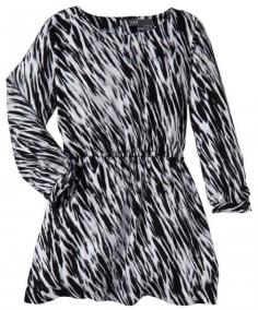 VinceLong-Sleeve Printed Dress, Black/White, Size 2-6DetailsVince knit dress in graphic print. Round neckline; keyhole back. Long sleeves with button cuffs. Elasticized waist. Straight hem. Pullover style. Rayon. Imported. Designer About Vince: Founded in 2002, Vince is a leading luxury, contemporary brand known for modern, effortless style and its everyday fashion-forward essentials. Vince offers a broad range of women's and men's ready-to-wear, including its signature cashmere sweaters, leather jackets, luxe leggings, dresses, silk and woven tops, denim, and shoes.
