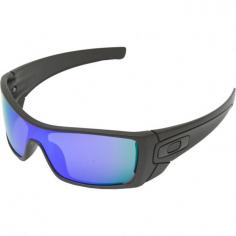 The Oakley Men's Batwolf Sunglasses are about original style; and it s a clean look of authenticity that makes the statement. A single continuous lens sweeps across a comfortably lightweight O MATTER frame. The icons are interchangeable and two sets are included. They stay secure with hidden latches until you re ready to swap them out with a new color. It s fast and easy; and it lets you change your look in seconds. We also designed BATWOLF with dual cam hinges that blend smoothly into the sculpture. This unique sunglass has a Three-Point Fit that keeps the optics in precise alignment; and we designed the frame to fit comfortably on medium to large faces.