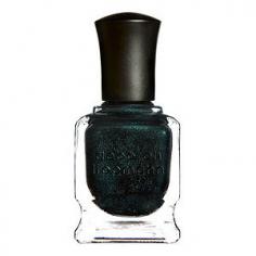 A shade inspired by one of Deborah's favorite Broadway musicals Cabaret and its lead character Sally Bowles whose signature emerald nails made a lasting impression Don't Tell Mama by Deborah Lippmann is a moodier version of a classic emerald-toned hue with a shimmer that makes it sing. Expertly formulated with biotin green tea extract and aucoumea Don't Tell Mama is a luxury treatment-enriched nail polish that is cruelty free and contains no formaldehyde toluene or dibutyl phthalate (DBP). - E.D Directions for use:- Roll gently between palms before use- Apply a thin layer of colour on top of a Deborah Lippmann base coat- Follow with a Deborah Lippmann top coat.