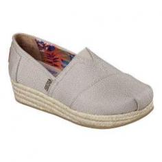 These Sketchers BOBS women's slip-on shoes have a chic design that looks great with any outfit. Purchase one pair of BOBS and Skechers will donate a pair of shoes to a child in need. SHOE FEATURES Espadrille wedge Top elastic fabric panel Tucked toe pleat front Shock absorbing low profile midsole SHOE CONSTRUCTION Burlap upper & outsole Fabric lining SHOE DETAILS Round toe Slip-on 1.5-in. heel Memory foam footbed Promotional offers available online at Kohls.com may vary from those offered in Kohl's stores. Size: 5. Color: Purple. Gender: Female. Age Group: Kids. Pattern: Solid. Material: Foam.