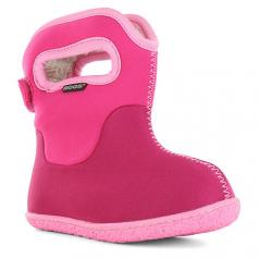 When its cold and wet outside, your little ones can still splash away in the Bogs Baby Classic Solid boot. This outdoor boot is crafted from a 100 percent waterproof fabric upper thats easy to pull on. 3mm of Bogs Neo-Tech insulation keep the interior cozy and dry, while a molded rubber outsole provides durable flex and grip.