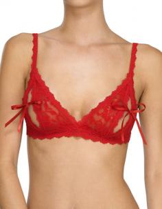 Achieve ultimate sexy lingerie style with this pin-up-inspired lace bralette from Hanky Panky. Fashioned with slender scalloped shoulder straps, split wireless cups are supported by an elastic underband and are detailed with cheeky ribbon tie closures. Lace coated-elastic straps taper into elastic straps at back, which can be adjusted with plastic hardware to achieve the ideal fit with each wear.