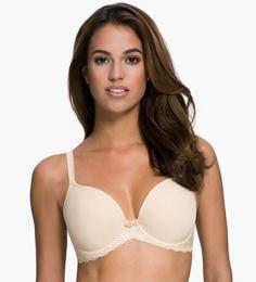 Charming and irresistible, Wacoals La Femme T-Shirt Bra is the perfect choice for your sexy tops with plunging necklines and the romantic occasions you might wear them on.