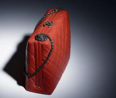 Clasp bag, lambskin-dark red - CHANEL