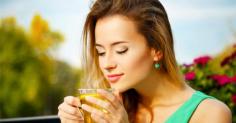 9 Health Benefits of Drinking Green Tea Every Day For You