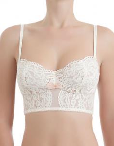 When it's time to try a new modern silhouette, Ciao Bella is the perfect choice. Sexy lace and the &frac34; length give it a look you'll love and the underwire cups give you the support you need.