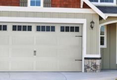Key Considerations When Seeking for Garage Door Repair in Loudon