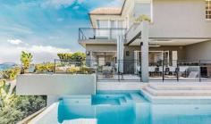 Located in Vaucluse, this elegant family home has 6 bedrooms, a swimming pool and magnificent Sydney Harbour views.