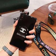 Chanel iPhone11 PROケース エレガント風 iphoneXsMax カバー ファッション 気嚢支え iPhoneXS/XR/X シャネルケース ネックストラップ付き