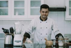 The Best indian Chef Chilkit became a member of INTERNATIONAL CULINARY UNION in London in 2017. Chef Chilkit Pareek did his “Bsc degree in Hotel Management & Catering Science from College of Hospitality Administration, at 20 years old, ” and moved to Singapore for a “Diploma in Food and Beverage & Catering Operation” from the International Cuisine Association of Singapore.  Visit: http://chefchilkitpareek.com/
