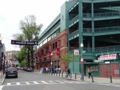 #Marketreports of #Fenway #Boston range from 5-25% decline in #averagerent, but what's the real number? Check out our article to find out!

http://realtytimes.com/marketoutlook/item/1041473-reports-on-fenway-rent-price-drops-vary-5-25-what-s-the-true-number?rtmpage=ProSource7
