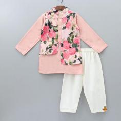 If you are looking for traditional clothes for your little one, choose the Little Muffet website. We have a variety of traditional attire with a proper pairing