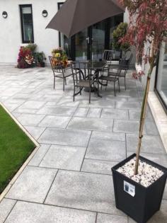 Royale Stones provides premium quality garden paving slabs and patio slabs. Take a glance around, you'll find something great for your home or garden. Our paving slabs and patio slabs are designed specifically to make a durable, long-lasting, and attractive garden space.