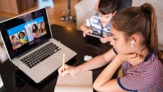 7 Best Online Learning Devices for Kids - vnaya.com