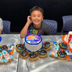 Celebrate the best kids birthday party in Ventura. Sky Zone is a perfect place for kids party. Book a private party room or rent out the whole venue. No matter the event, we got you covered.