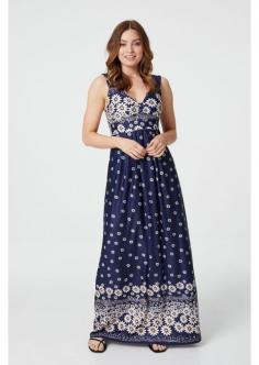 Shop premium quality maxi dresses online at the lowest price offer.  Diva Boutiques offer a wide range of flowers and animal print maxi dresses for your attractive look. 