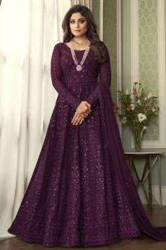 Shop classy and evergreen Indian wedding dresses for the bride at the best possible prices in the United Kingdom. Like A Diva brings you a wide range of Indian traditional wedding attires. Check out their brand-new arrivals today!