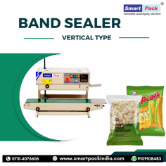 The band seals the product vertically up to 10 kg. The height of the machine is adjustable as well according to the length required. The equipment has a variable speed conveyor.