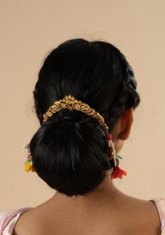 Silver Juda Pin - 
Buy unique and delicately crafted handmade hair pins online like gold tone silver Juda pin, floral claw clip, floral comb clip and floral back clip online at Nomad. Check out the silver juda pin online collection at https://www.diariesofnomad.com/categories/hair-pin