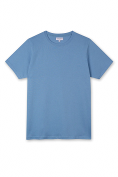 
Our updated spin on a classic is a 100% organic cotton T-shirt. This heavyweight t-shirt has a simple design and a regular fit with a round neck. The fabric has been pre-washed and garment-dyed for a vibrant appearance. The ideal year-round essential. Visit our website to buy organic cotton t-shirts!!
https://www.everettlondon.com/collections/organic-t-shirts

. 100% organic cotton
. Organically dyed
. Extra Weight Fabric
. Machine washable
. Made in Portugal
