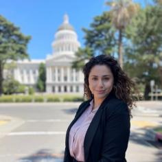 Linda Ereikat graduated from the University of San Francisco with a master's degree in migration studies.
If you are a student, researcher, or professional and want to know more about her work history, education, skills, languages, and much more, you should visit her official website.

