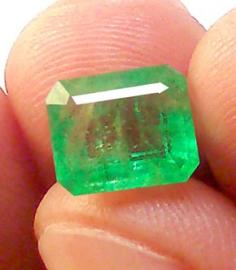 Buy online Emerald Stone (Panna Gemstone), govt lab certified in flat 62% off, unheated untreated 100% original natural. We are Member of RCCI, Ministry of Commerce and Industry government of India. International awards winner Natural Gemstone seller. India No.1 Trusted Brand since 1895.

https://www.jewelleryshopindia.com/buy-emerald-gemstone-online-in-india.asp