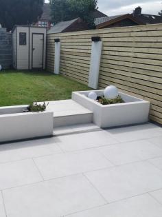 Our Vitrified porcelain paving is the perfect choice if you’re looking for a flooring product that not only looks fantastic but is also extremely non-porous and stain-resistant. Bradstone Outdoor Porcelain Paving slabs etc offered at Royale Stones.