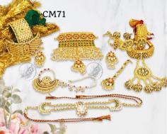 Buy Rajputi jewellery online like jewellery sets, bangles, necklaces, rings, baju bandh, hathful, sheeshful, etc at Ranisa and display a proud Rajputi culture and tradition.