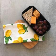 Looking for paperless paper towels, Shop for the best Paperless Paper Towels from our collection of exclusive products. It comes in a super cute recyclable box and No wrapping is needed! Check out the website for more collections. https://www.earthlyco.ca/

