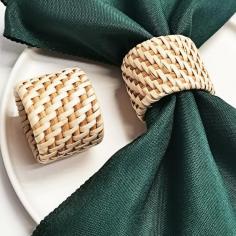 These beautiful napkin ring crafts may be finished in a single afternoon. Additionally, you may manufacture as many as you need and customise each one to match the plates, napkins, and tablecloths you currently own. Choose one of our simple projects to complete a set, or combine several designs from the same colour family for an absolutely stunning display.
