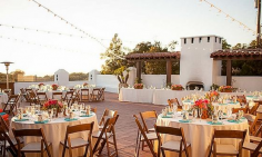 The Historic Cottage in San Clemente is available for wedding receptions or special events. With beach access and different areas to have your ceremony or event in an old style outdoor terrace.
