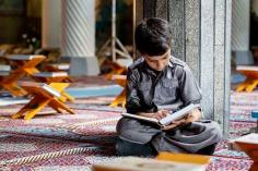 img credit: https://syedqurancenter.com/wp-content/uploads/2020/07/shia-quran-memorization.jpg
Our Online Shia Quran Memorization classes enable students to think fast. Also, read with flow and fluency.