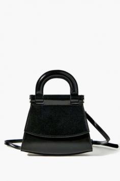 Shop Women's Crossbody Bags | Fashionable Crossbody Bags for Every Outfit At Forever 21

Add a touch of sophistication to your outfit with Forever 21's range of fashionable women's Crossbody Bags. Shop our selection of stylish bags to find the perfect accessory for any look. 