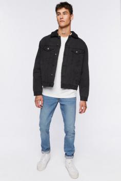 Men's Jackets & Outerwear Online | Shop Latest Styles & Trends At Forever 21 UAE

From Forever 21, purchase the newest men's jackets online in the UAE. Find the ideal jacket for any occasion by browsing our extensive assortment of styles and trends for jackets. 