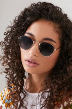 Women's Sunglasses | Shop At Forever 21 UAE | Great Prices

Look stylish and stay protected with our selection of trendy and affordable women's sunglasses. Shop Forever 21 UAE for great prices and the latest styles. 